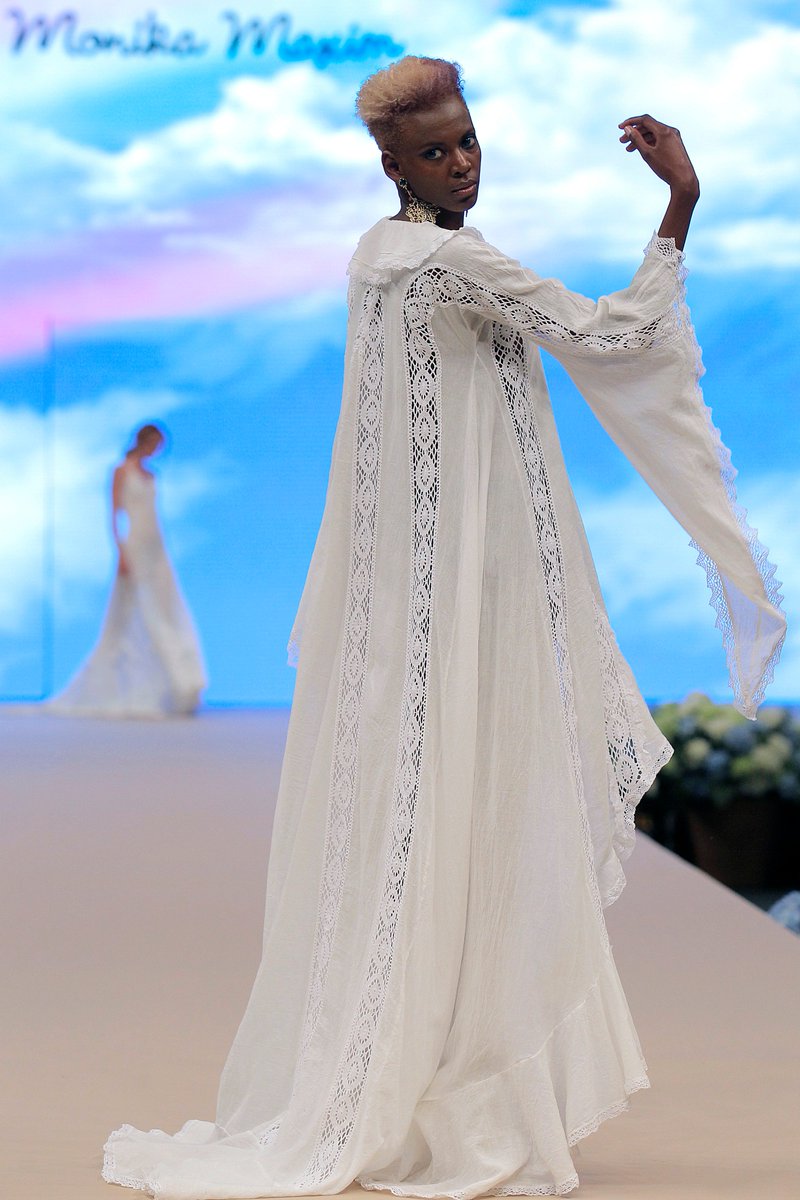 Pasarelaadlib's tweet photo. La esencia de #Adlib Moda Ibiza es la libertad... ¡Inspira tu look con algunos de nuestros diseños estas fiestas y muestra tu yo más libre! @RebecaRamis @PilucaBayarri @Etikology @MonikaMaxim #Adlib17 #Moda #Fashion #look #IBiza #Ibiza17 https://t.co/OCyD7Kk3s7