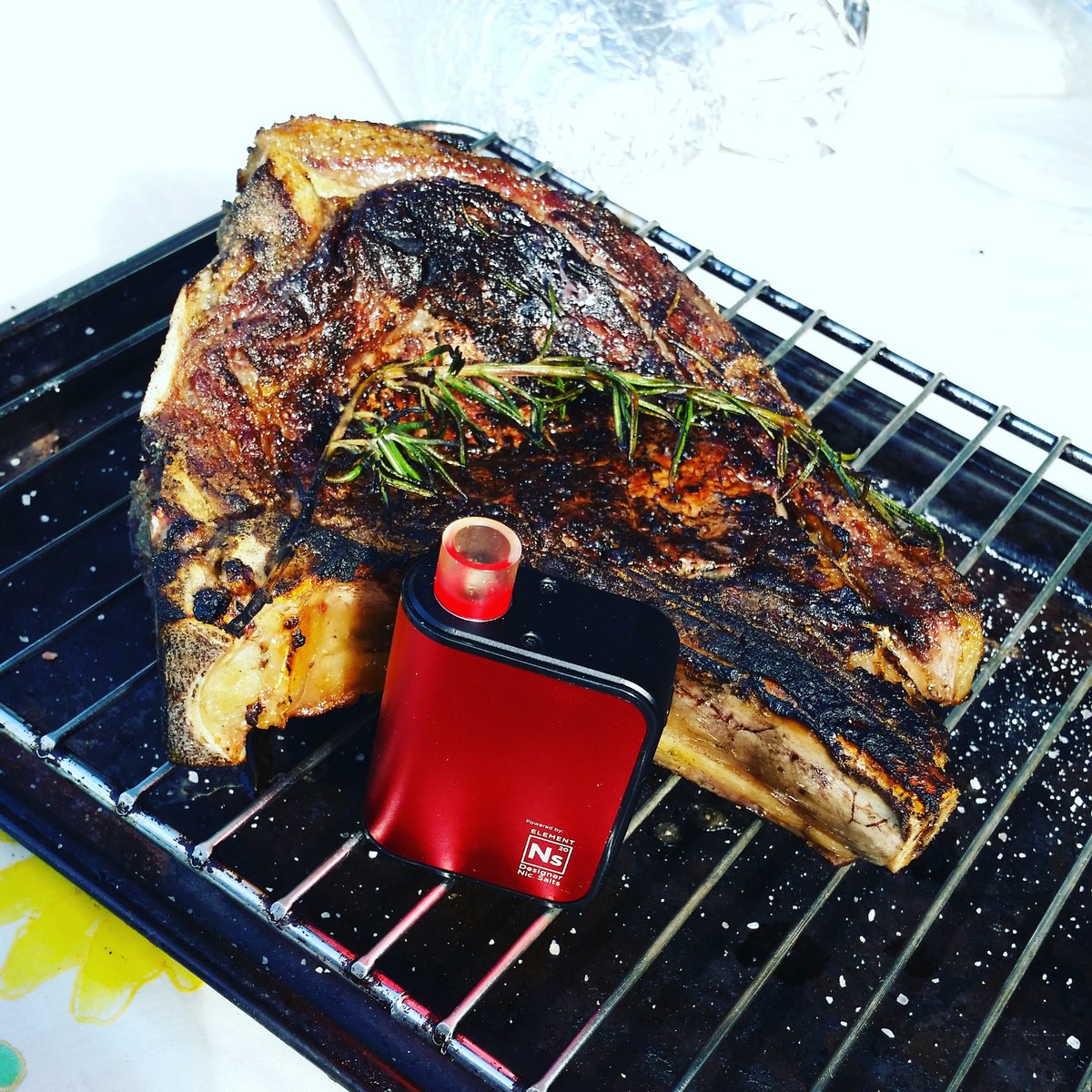 beardedvikingcu's tweet photo. A little steak and a little vape.
#beardedvikingcustoms #vikingcustoms #norsegodseliquid 
#gustomini #redandclear #matchymatchy #braai #bbq #vapeporn #vapeforlife #vapelife #savapescene #savaper #localislekka #durban #031original #oldskool #thebeard https://t.co/zlp1p6yqRW