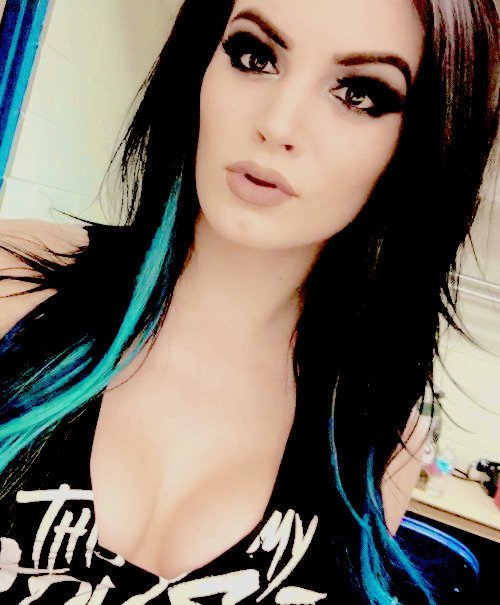 Like it needs to be said but @Alisha_Mendez_ has made kife interesting for sure  my #wcw