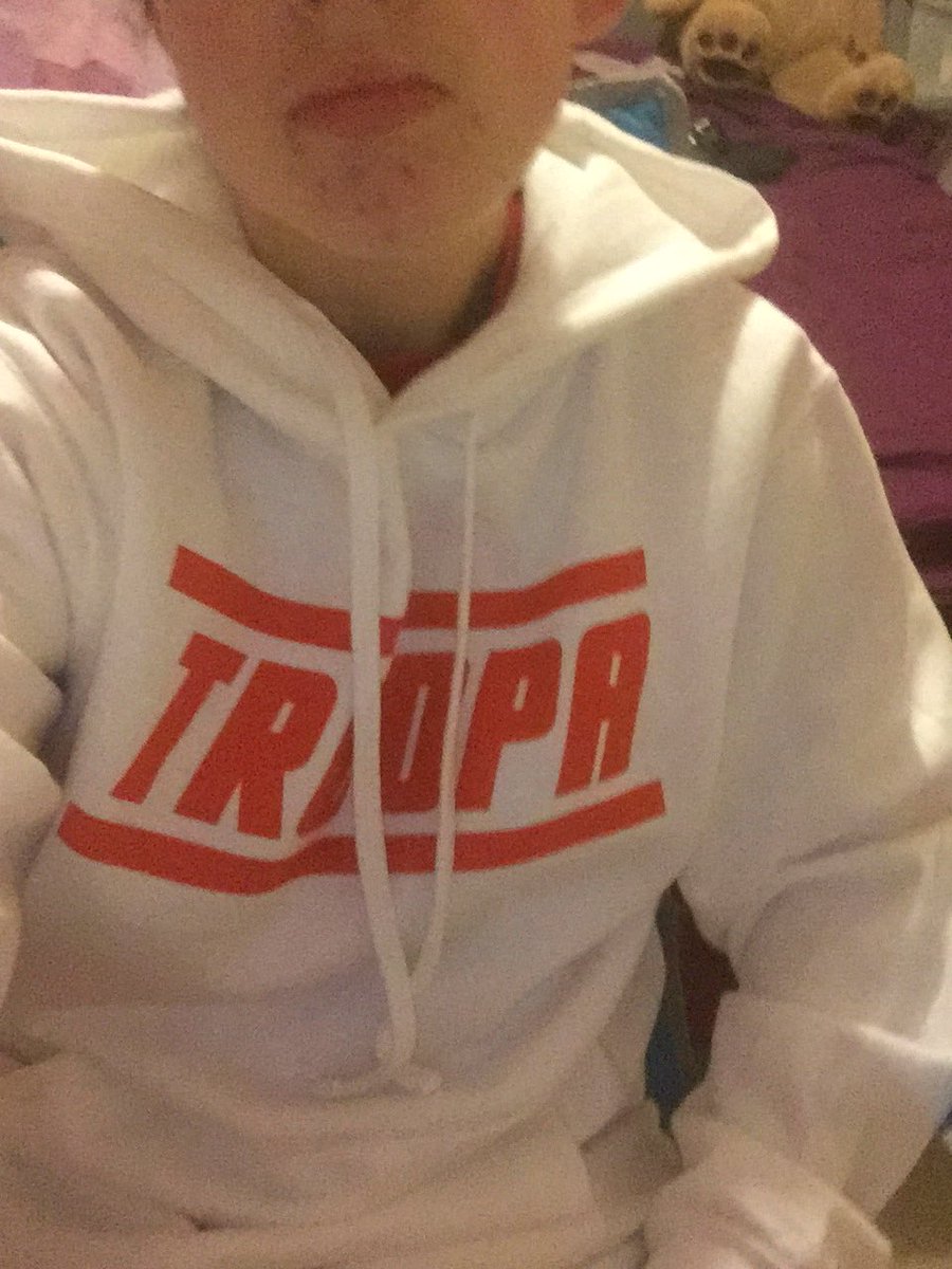 nikitanelson24's tweet photo. Chilling in my Troopa hoodie for the day #TrueTroopa @JakeJMitchell https://t.co/jRXFx5HEIj