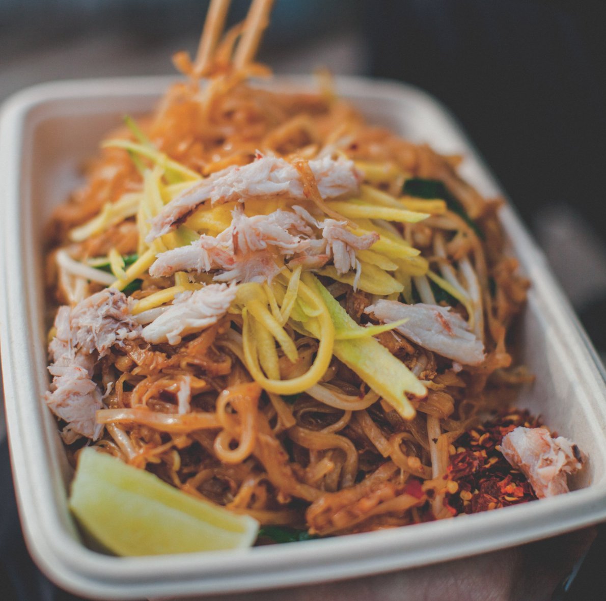 southbankcentre's tweet photo. Our fab Winter Market only has four more days left, which means only four more days to try delicious curry &amp; chips from @CurryOnFood, authentic Thai noodles from @PADandSEN, authentic Middlesbrovian parmo from @ParmStarUK and loads more! https://t.co/SfJK2TiPAK