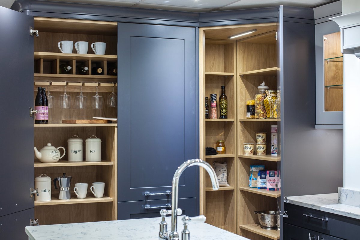 Masterclasskitc's tweet photo. We love it when customers send over their Masterclass storage solutions! Cabinets pictured in Portland Oak https://t.co/pkZMoWljLs