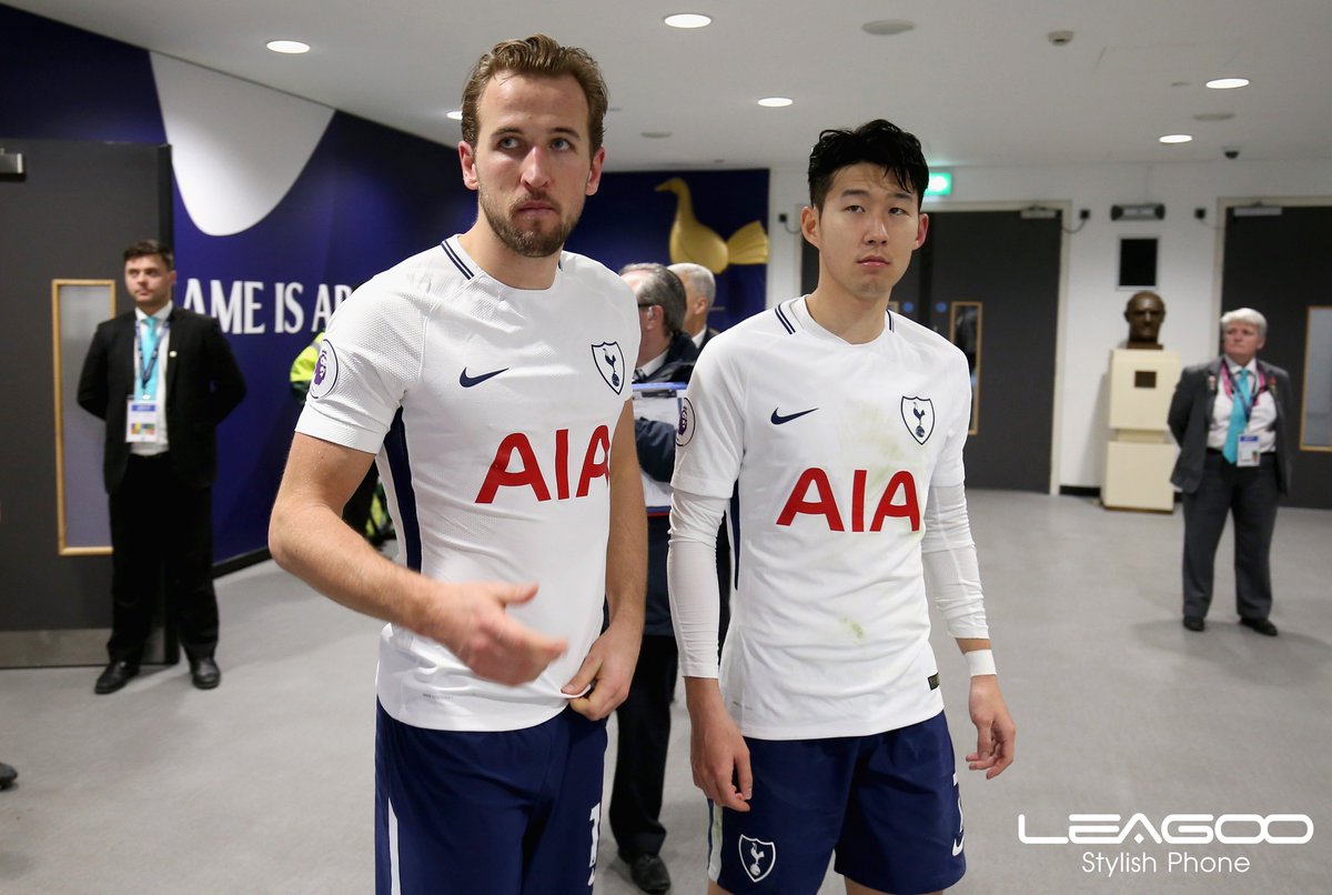 SpursOfficial's tweet photo. A different story of Tuesday’s win, told behind the scenes 📸 #COYS https://t.co/RLTULmvYwU