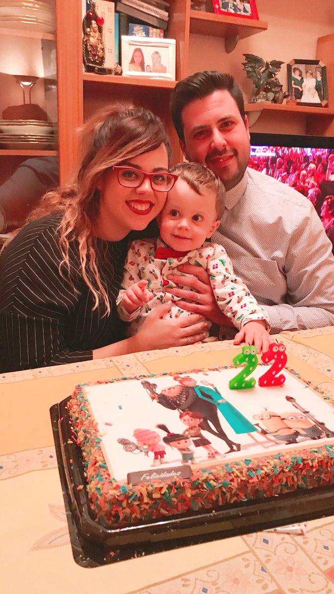 Cuchi119955's tweet photo. Amor es poco...#mividaentera #cumpleaños#25dediciembre https://t.co/jf0JO9FEXB
