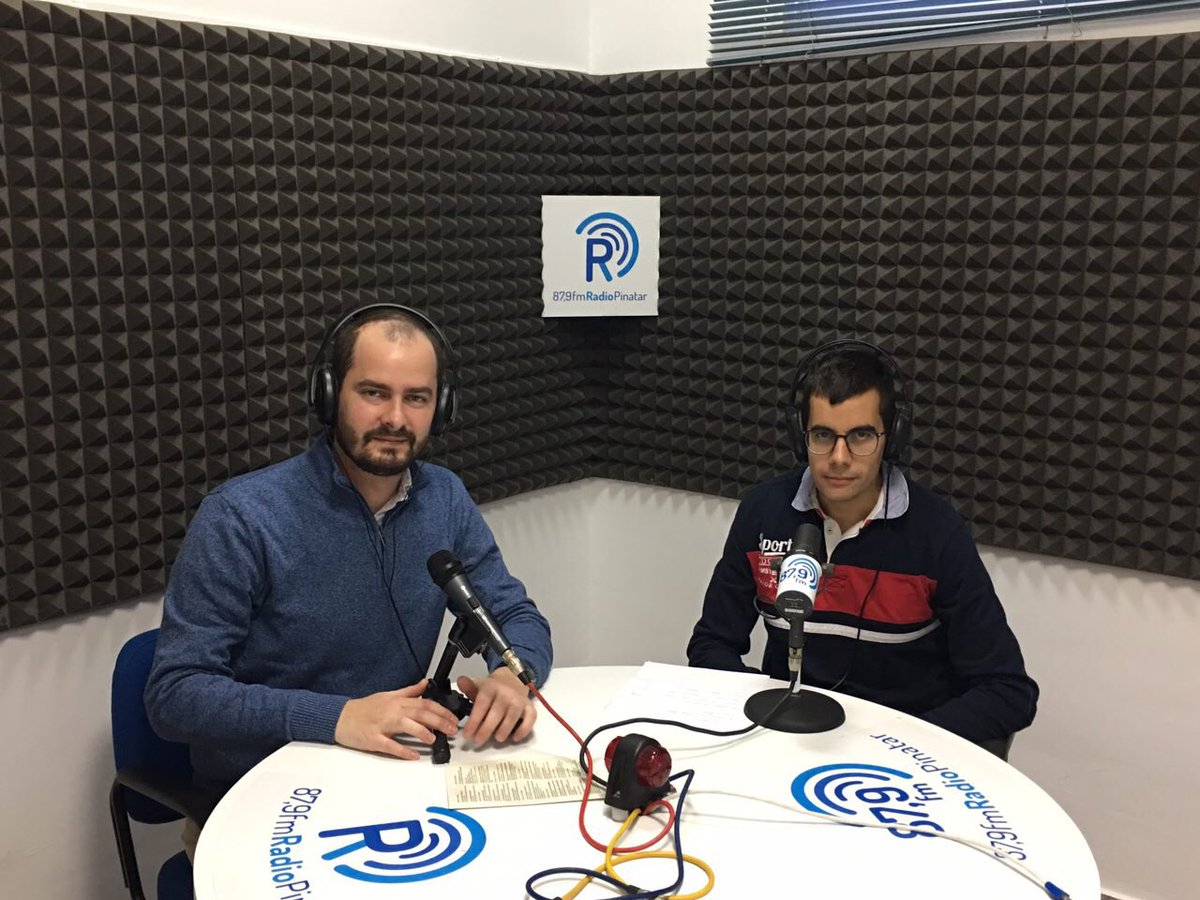 Loren_am90's tweet photo. Perfilando los últimos detalles de la mejor conferencia que he hecho en mi vida! Hoy en @RadioPinatar junto a @tarragasp y todo el equipo de la radio grabando la voz en off del vídeo inicial. Gracias a @PinatarInfo y todo el equipo por la ayuda!Tremenda ilusión ☺️☺️ https://t.co/D2Ct6fMtdp