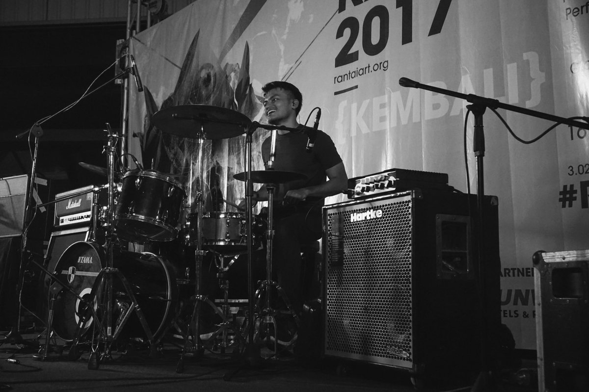 ESCDIQ's tweet photo. @ZipZieller66 #RAF17 // @SeikanNoMY https://t.co/9DB2jYhQ8s
