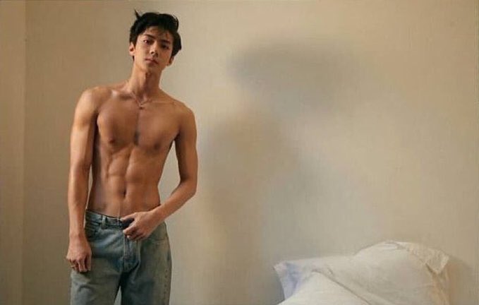 EXOBEAKHYUN_TB's tweet photo. หายใจเข้าก็เฮ้อเธอ~~~~~~ https://t.co/o8tGQRQTXP