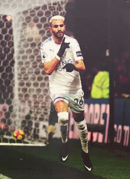 EID4u007's tweet photo. I love this man ..his style ..his control..he is just a pleasure to watch .. wake up #Reyad 💙 #mahrez https://t.co/OLZ7RvGwkE
