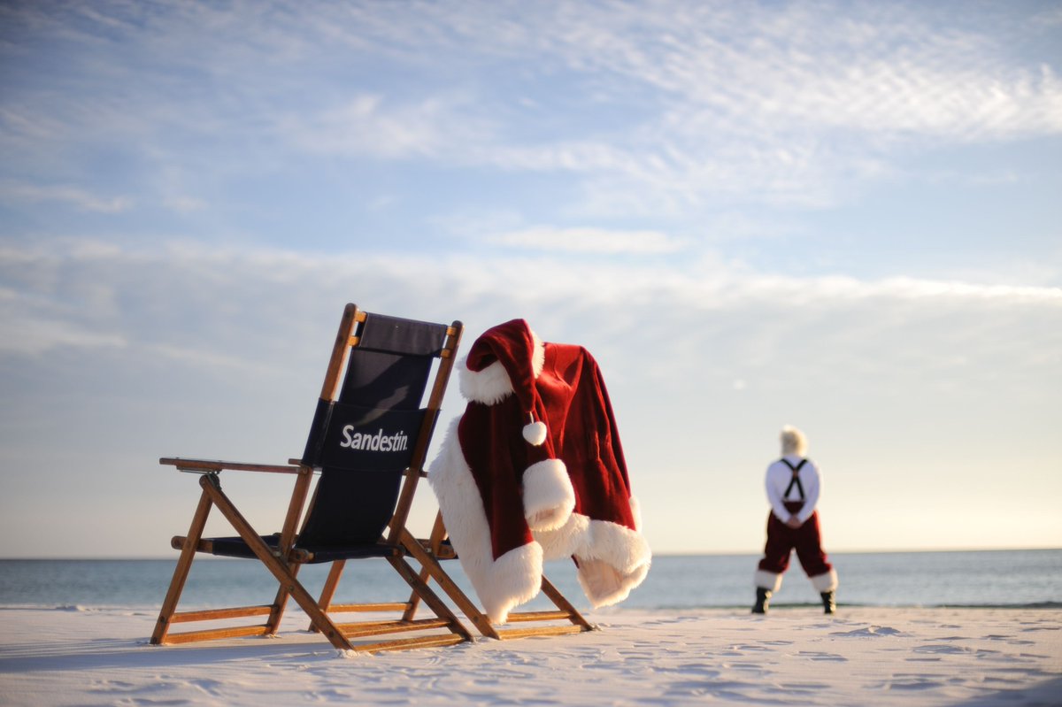 Guess where this guy goes when his job is done... #Boca #BocaRaton #lovingBoca #BocaRealEstate #PropertyMatters #HappyMatters #LovingLife  #realestaterealresults #happeninginboca #floridarealtor #realestate #welivewhereyouvacation