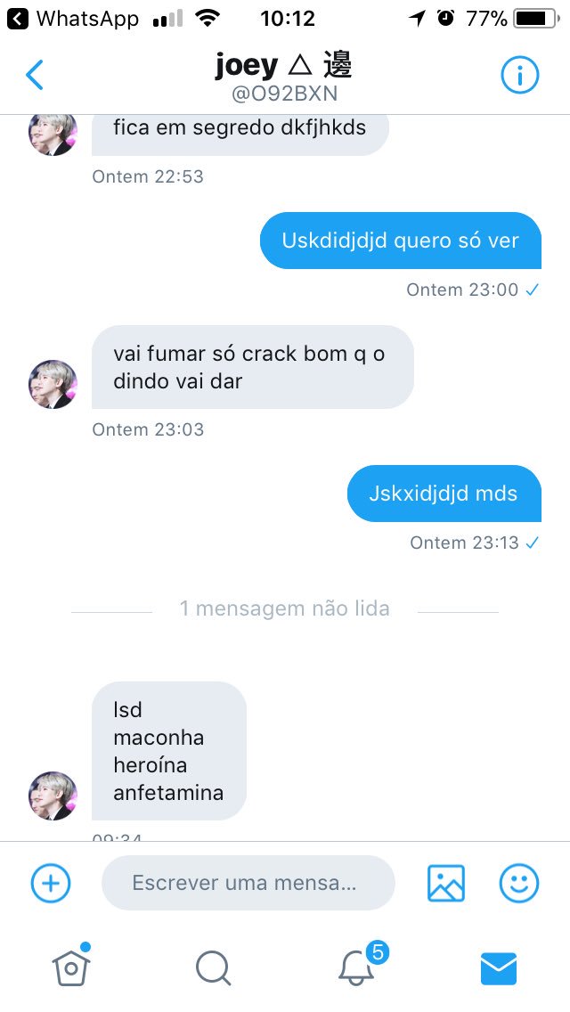 93OWLEYES's tweet photo. Baekhyun o padrinho mais mal caráter que você pode encontrar. https://t.co/zqSnuro6Ci