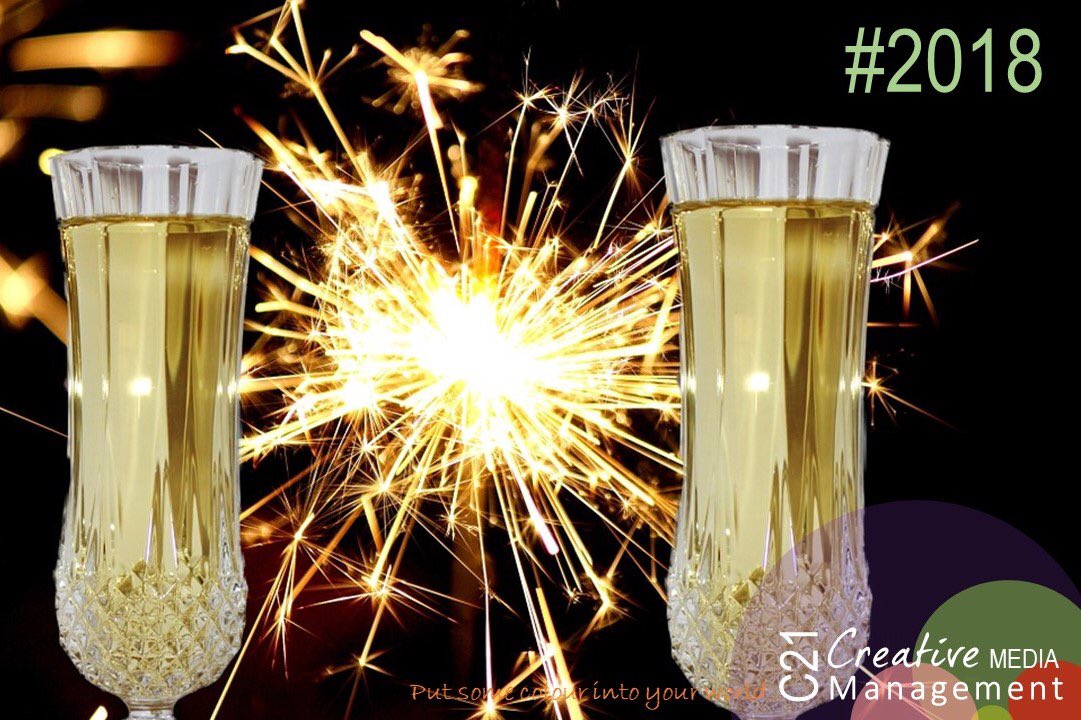 PhotoTorqueHQ's tweet photo. It’s almost here #2018 Happy New Year. #champagne #fireworks #happynewyear https://t.co/vhTK4ZxJok