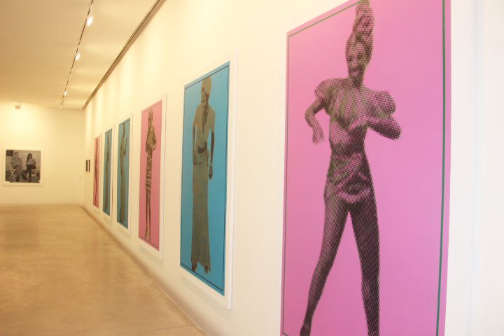 Isabelle_Zongo's tweet photo. Que reste-t-il de nos amours ? de Vincent Michea à la Galerie Cecile Fakhoury Abidjan https://t.co/OyGlhsPFa4 #Originvl https://t.co/tWO5hq4cqM