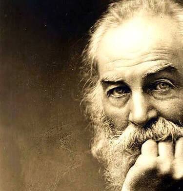 "Me he dado cuenta que estar con los que uno quiere es suficiente, que demorarme al atardecer con aquellos que permanecen, es suficiente
que estar rodeado de carne hermosa, inquieta, que respira y ama, es suficiente".
(Walt Whitman)