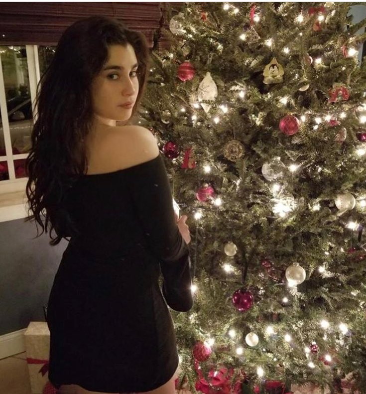 Fifth Harmony日本公式 On Twitter ローレン家の クリスマス 5hjp Https T Co 4pys3r4cd0 Twitter