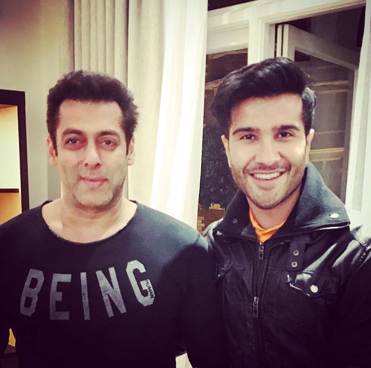 ferozekhaan's tweet photo. Happy birthday Bhai ! #Tiger #SalmanKaFan @BeingSalmanKhan https://t.co/h5xKGiO3ch