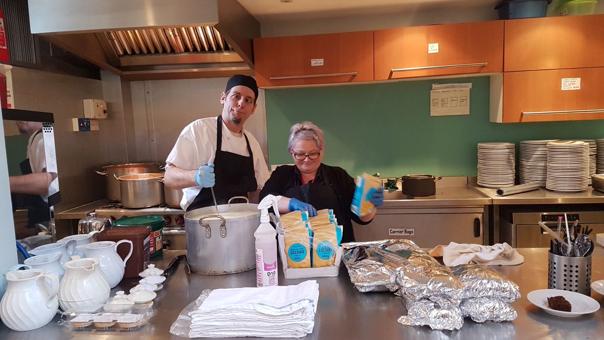 London_ISS's tweet photo. Well done #MUSI for feeding the homeless over this Christmas period #great team https://t.co/t3gTZ8hOAz