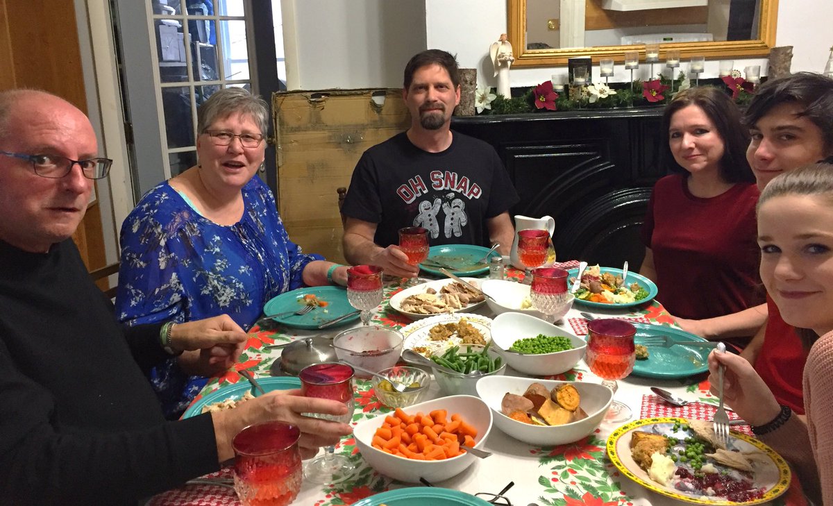 leanmcfa1's tweet photo. Turkey Dinner At My Place https://t.co/jvRVbrAUy7