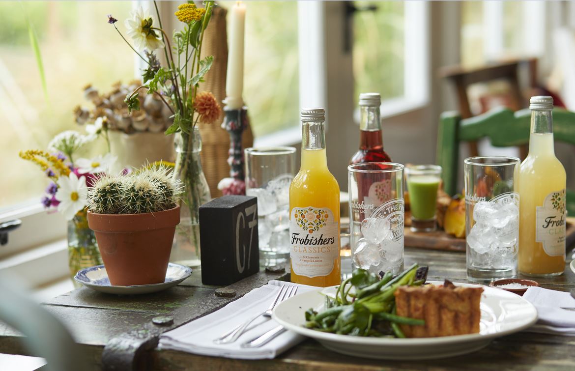Frobishers's tweet photo. Had your fill of #turkey leftovers? Time to hit the salads and a refreshing glass of #FrobishersClassics https://t.co/Vr6uLiJnBP