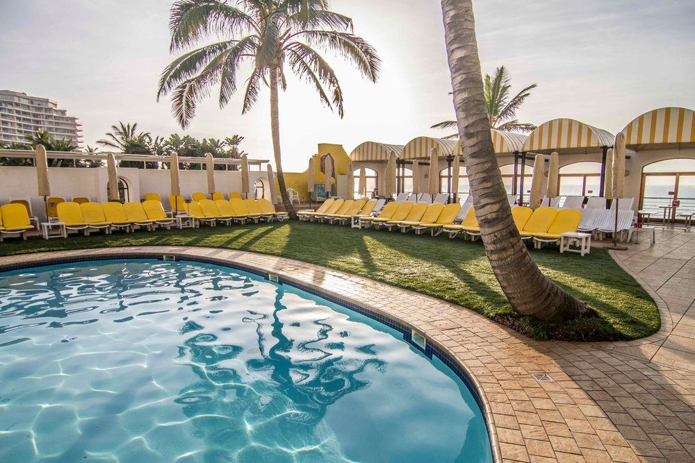 Save water and invest in artificial grass this summer with <a href="/Belgotex/">Belgotex</a> DuraTurf: buff.ly/2kZ9gZp