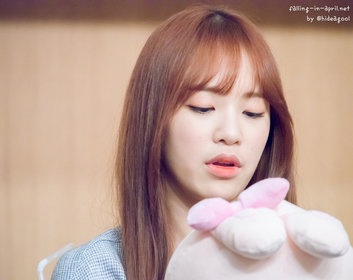 hideagool's tweet photo. #레이첼 #rachel 🍒
#에이프릴 #APRIL https://t.co/sga7TwoGYa