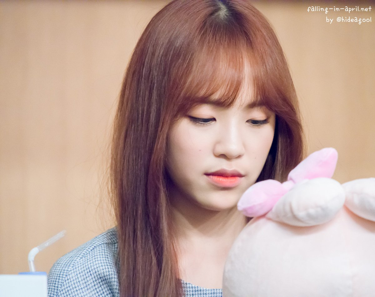 hideagool's tweet photo. #레이첼 #rachel 🍒
#에이프릴 #APRIL https://t.co/VVPgUzjWXc