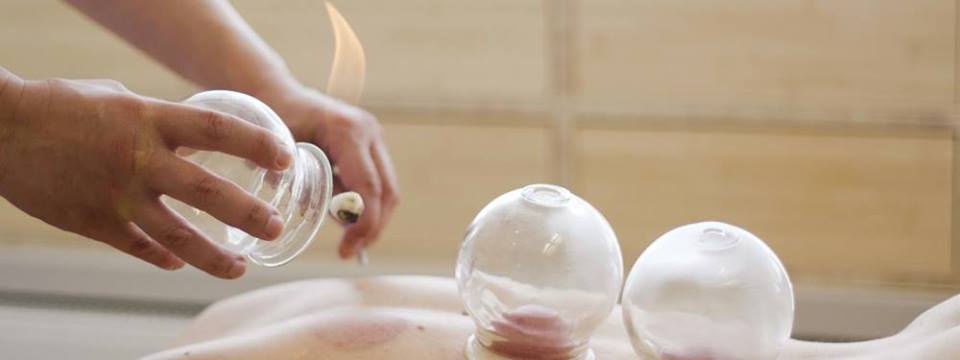 Nieuwjaarskriebels? Start het jaar goed met een leuke bijscholing. Bijvoorbeeld Cuppen of Chinese Stoelmassage ow.ly/qTjN30hn4iQ