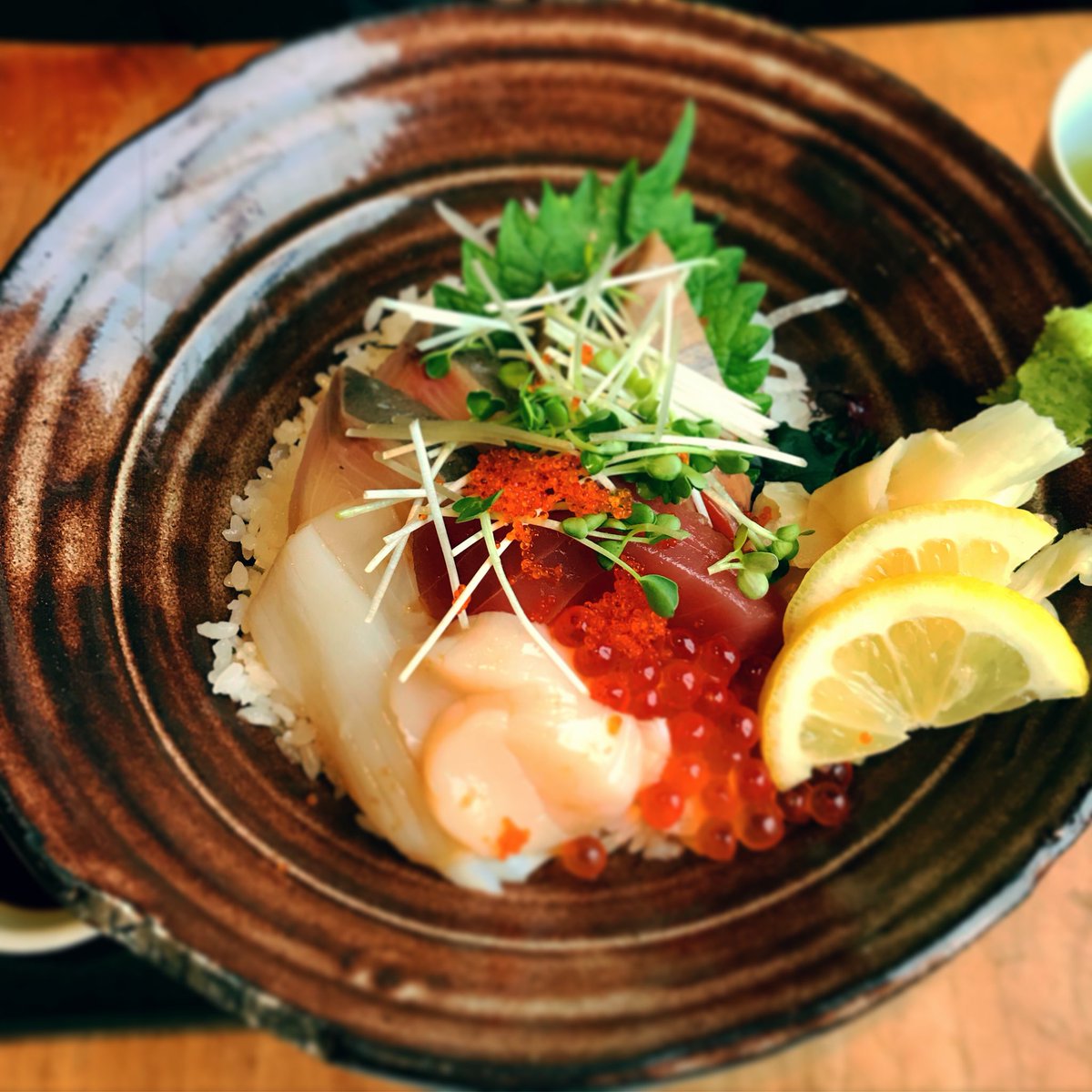shelleyhayashi's tweet photo. What’s for lunch? How about a lighter healthy fare at @KINGYO_IZAKAYA @WestEndBIA #youkeytoeverything #postXmasdinner https://t.co/98fDKBLM0u