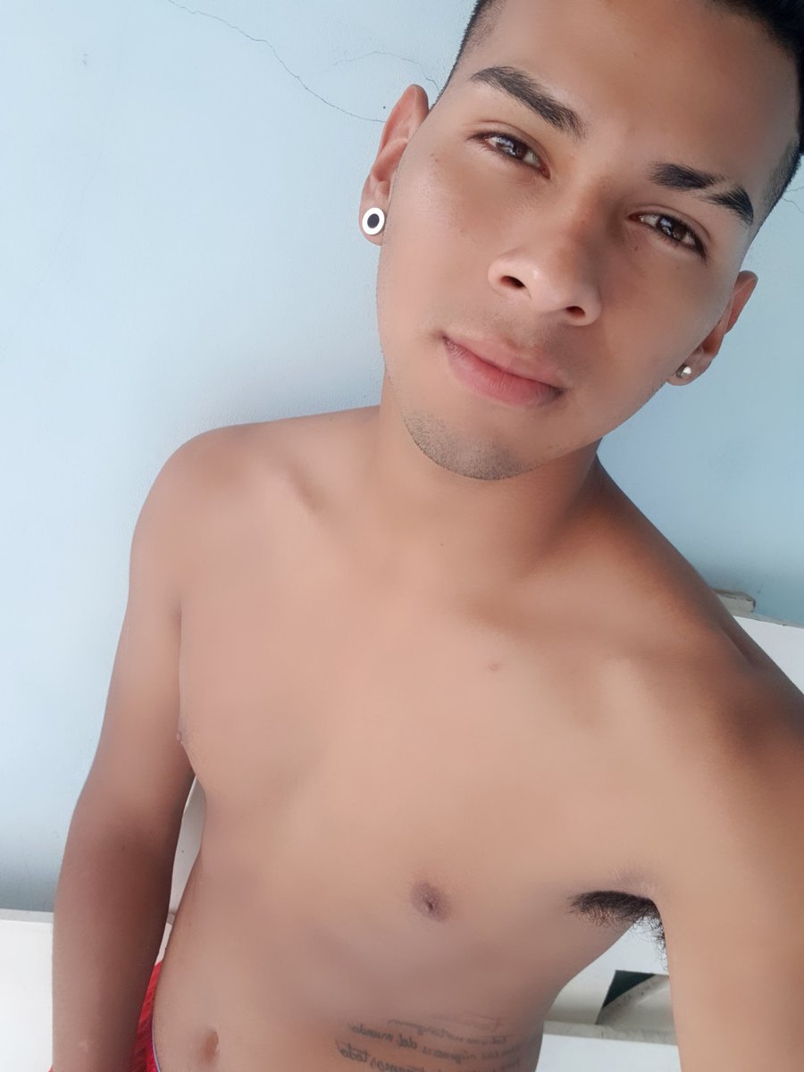DaniXd139's tweet photo. #calor #pile https://t.co/TdEdC0uHHl