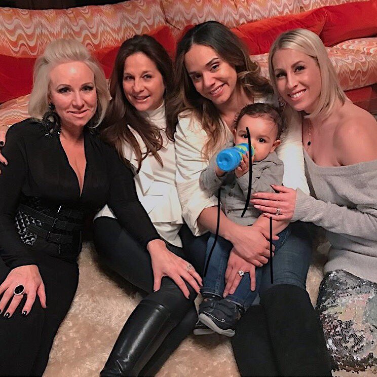 MargaretJosephs's tweet photo. #WCW I love my #MacbethCollection #girls, and will miss Jennine SO MUCH, as she runs off to her next great adventure in Texas with her family. Sheโll always be a part of MY #family and our #Macbeth. #Love you, girls!! #RHONJ #friends #bff โค๏ธ๐ฏโโ๏ธโค๏ธ https://t.co/sbly5zIKiP