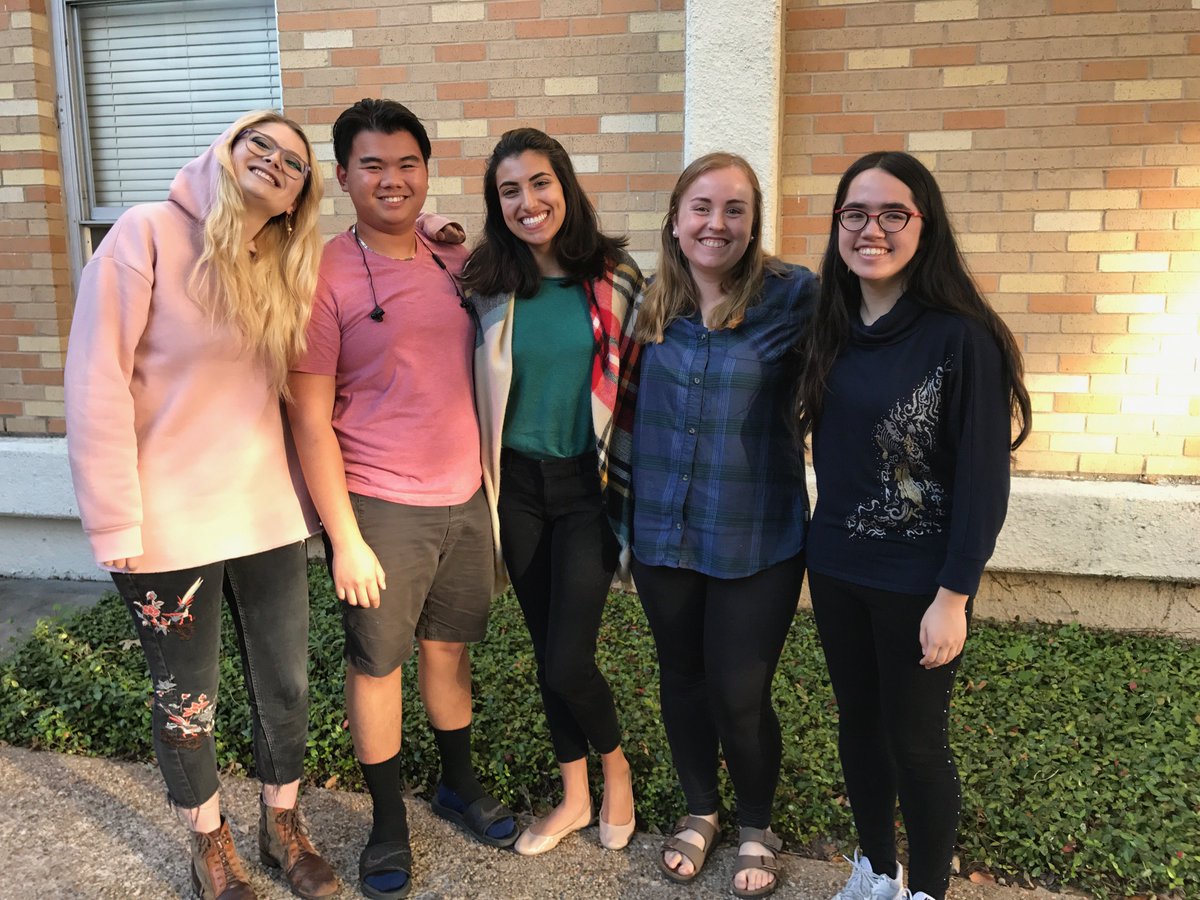 UTexasStudents's tweet image. Find out how a new @UTHousing &amp;amp; @WorldandUT residential community is bringing students together on the Forty Acres. bit.ly/GlobalLLC #UTFallRecap