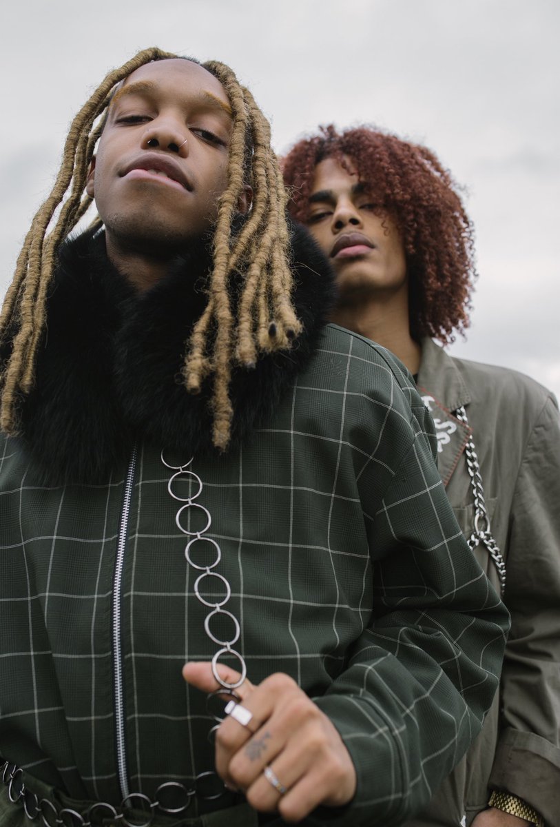 BeezShotMe's tweet image. website update ✨ re-did some things and added a bunch of new full sets, also new fashion work as well 🌹 

beezshotme.com