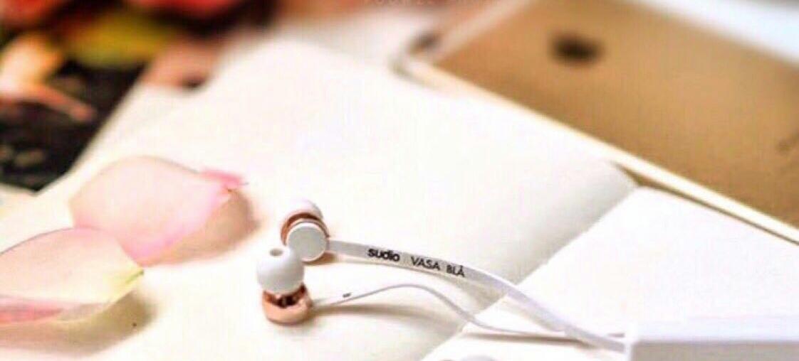 لو غلبني الشوق وماعندي كلام
عـادي ارسـلّك رسالـة فاضيـهّ؟؟