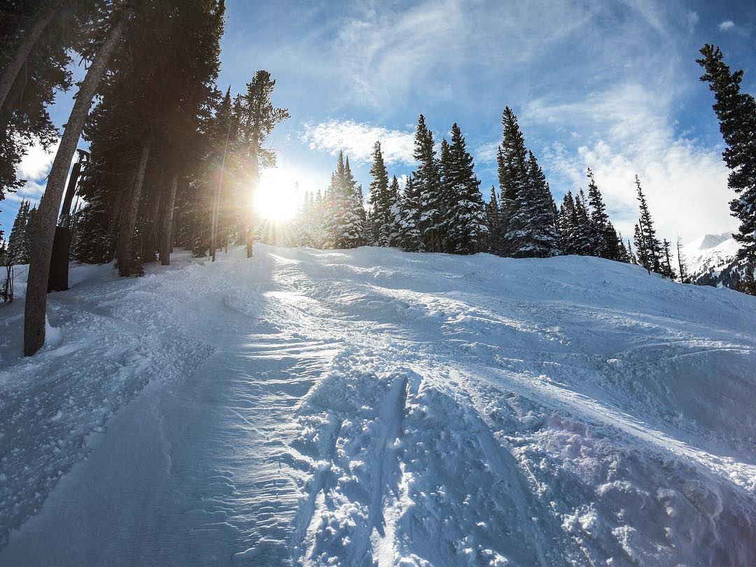 🚨New terrain openings!🚨
Runs under E Chair are now open including Tom’s Mom, Tom’s Baby, and Inferno.

Visit bit.ly/BreckTerrain for the most up to date info.