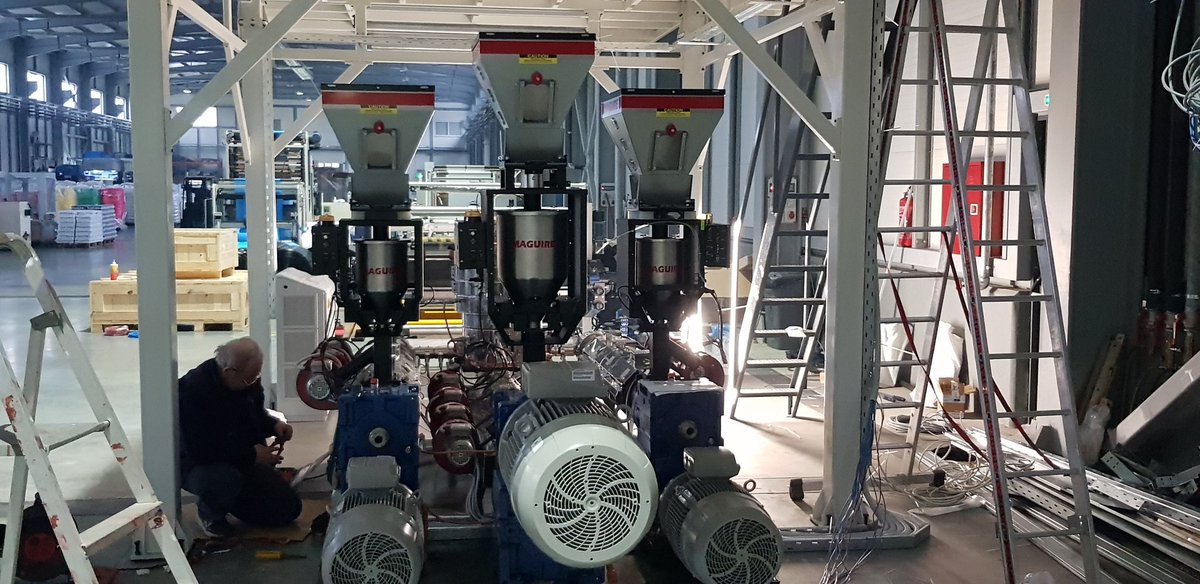 MPEXTRUDERS's tweet photo. A/B/C Co-Extrusion line with #MaguireProducts blenders and extrusion control! https://t.co/fPNUdhQK5u