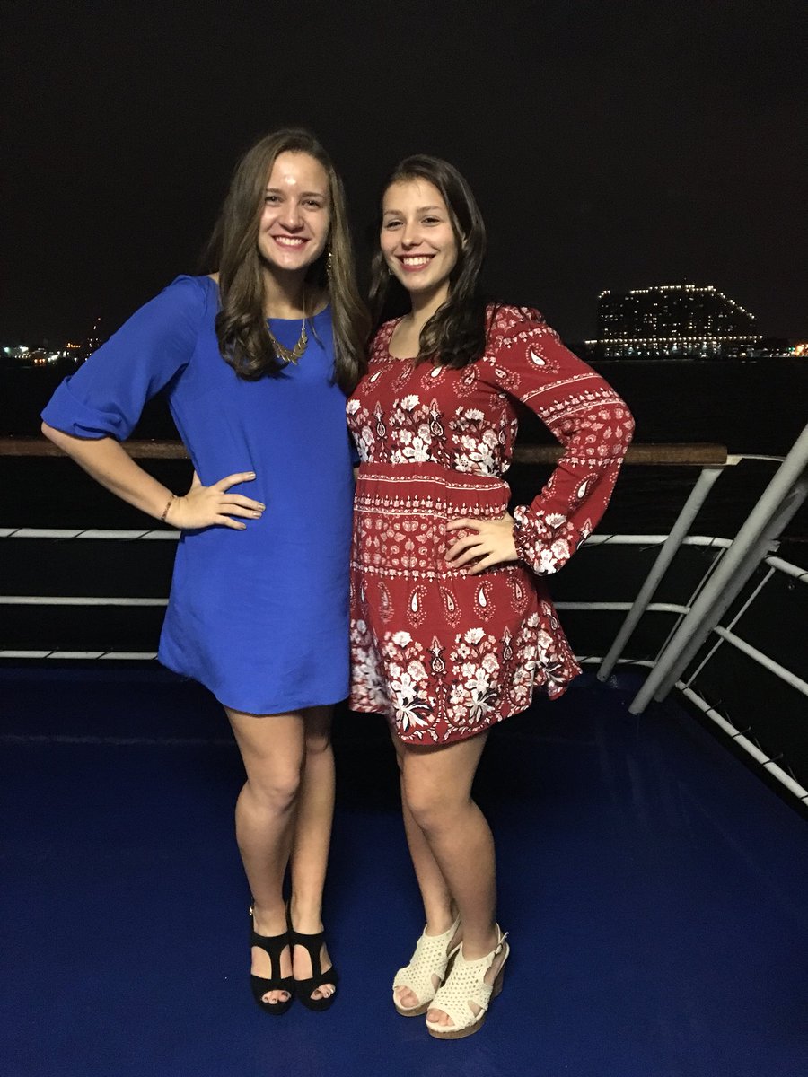 lindsayszucs's tweet photo. @ninat515 happy birthday Nin!!🎁🎉 hope you have an amazing day love you girl💗💗 https://t.co/D81d6ovX04