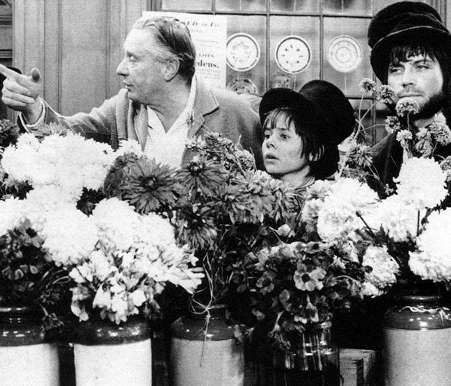 oxley264's tweet image. OLIVER 1968 Behind the scenes
Director Carol Reed  Oliver Reed  Ron Moody  Shani Wallis
Mark Lester Jack Wild