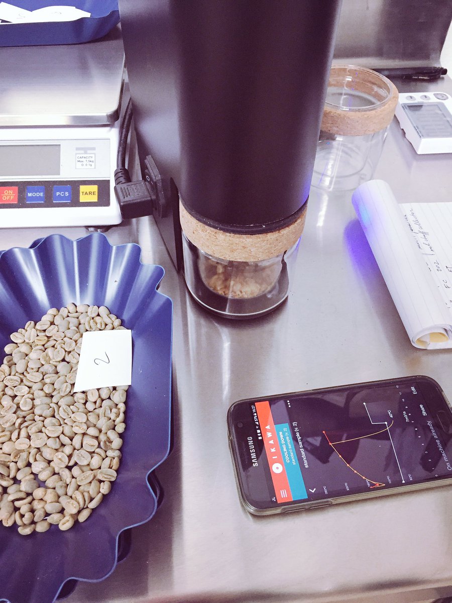 neroscurocoffee's tweet photo. Some sample roasting to finish this year properly. We're still looking for the best lots 😉

#specialtycoffee #coffee #sampleroasting #specialtycoffeeroaster #greencoffee #coffeeroasting #coffeetasting #ikawacoffee  #caffè #thirdwavecoffee #greencoffee #barista #coffeeselection https://t.co/Fs9u6JO05E