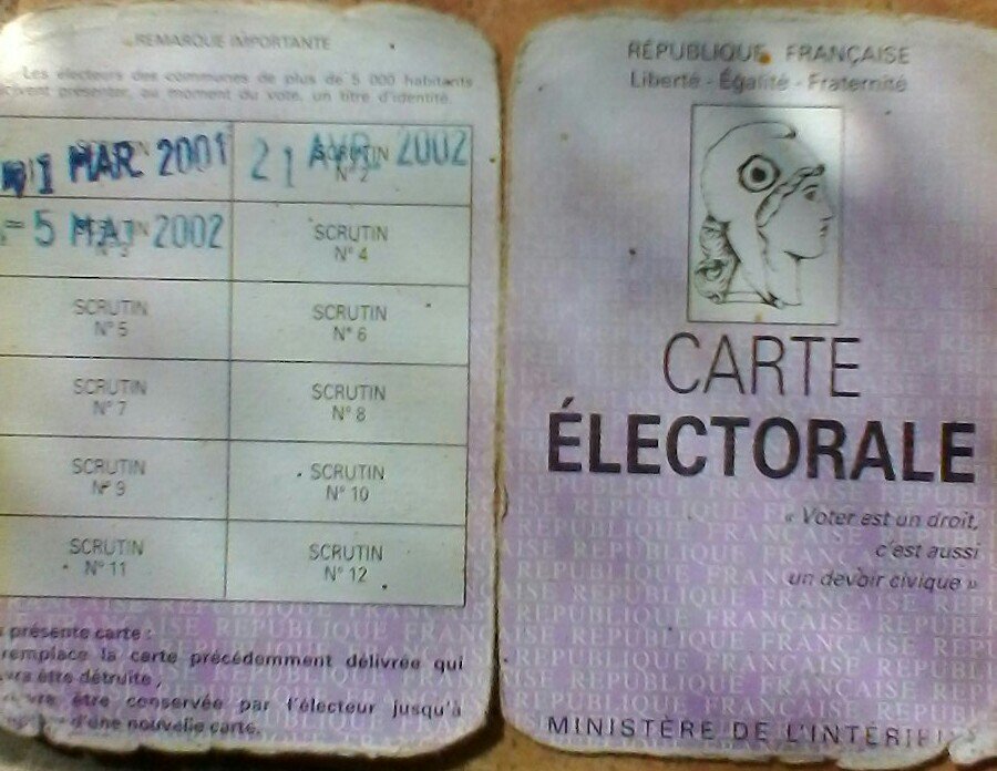 d_bouaziria's tweet image. Citoyen #français et #Européen
massacré dans les commissariats et prisons depuis 20 années
mon enfant arrachée par plainte de politiciens couvrant les crimes nazies
#INFOS2017 #Commission #SocialRights #socialmedia #LREM #europe #TF1 #France #Senat #droits #droitsdelhomme #Macron