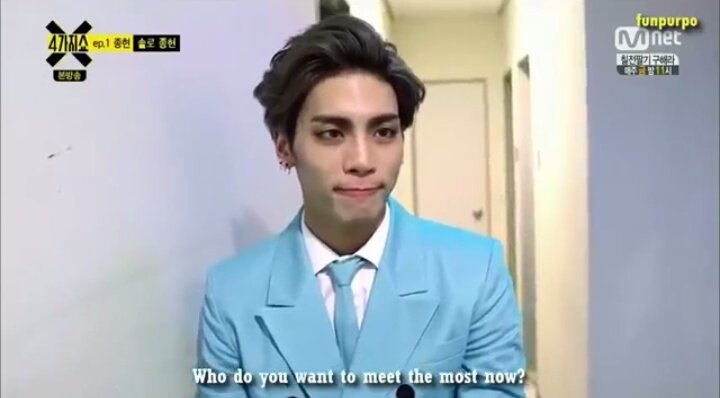 BhetsyBop's tweet photo. The most important people in Jonghyun's life https://t.co/5Ddd53hGTj