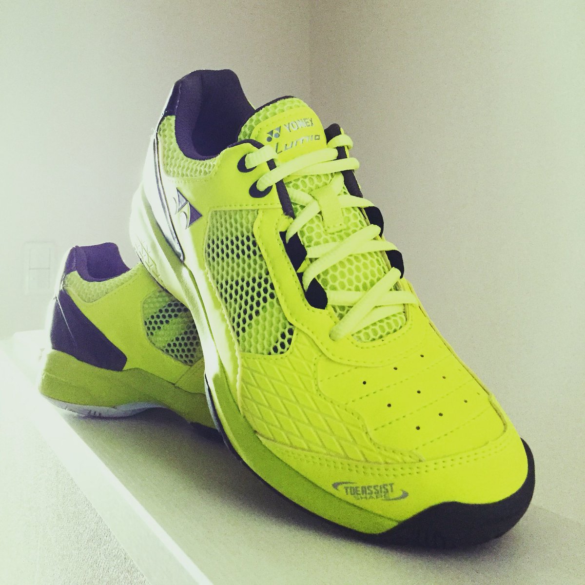 yonex lumio tennis shoes