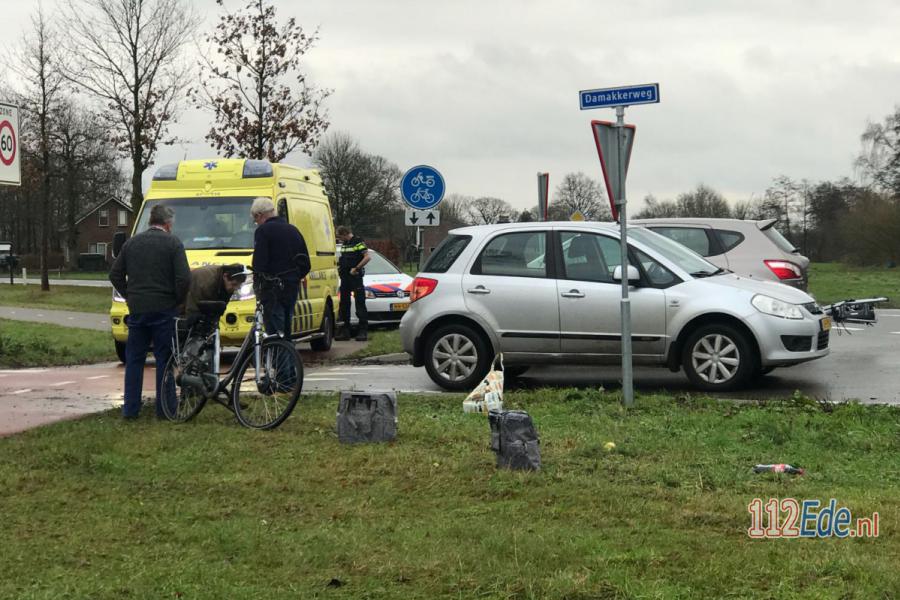 🚨 Vrouw op fiets gewond bij aanrijding in Otterlo 112.press/Q7pzkK #Otterlo #112Nieuws https://t.co/Xwl4yZwTz5