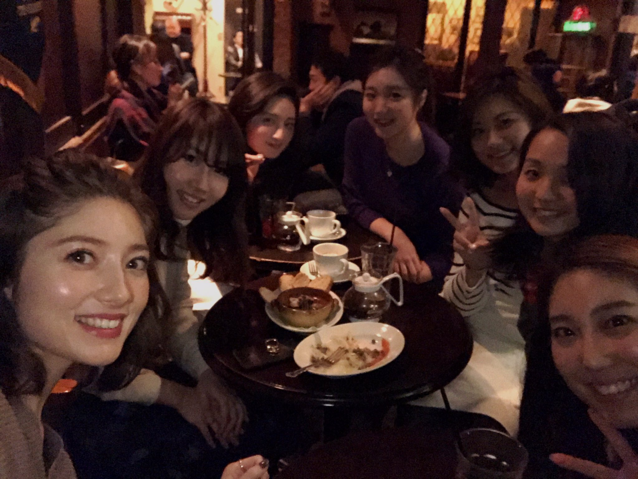 ティファニー春香 大学の友達と忘年会 楽しくてあっという間だったな やっぱり落ち着きます 今度は新年会 楽しみ O