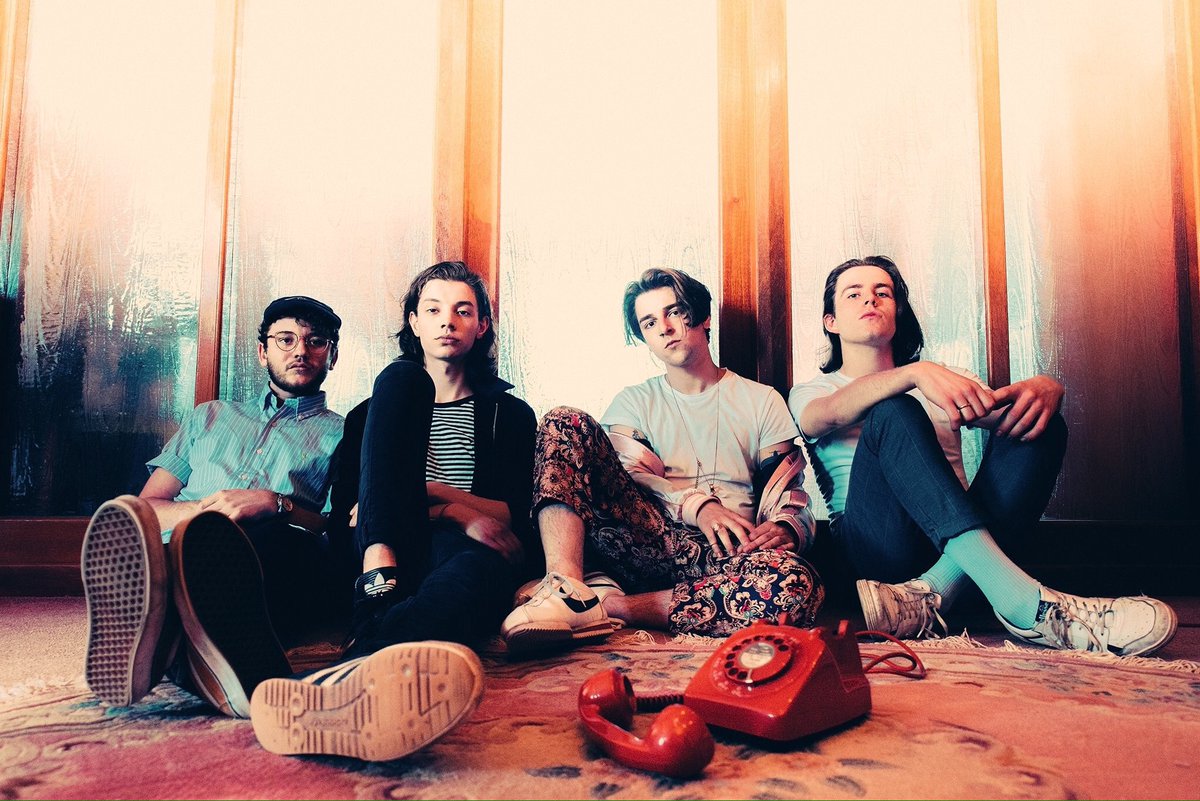 We hope you all had a damij Christmas 🎄 

Tomorrow we play our last live show for a long time. It's at Clark's Bar in Dundee. Get tickets from Grouchos, on the door at the gig (get down early to make sure you get one) or the link in our bio.

Let's get merry, Dundee xo