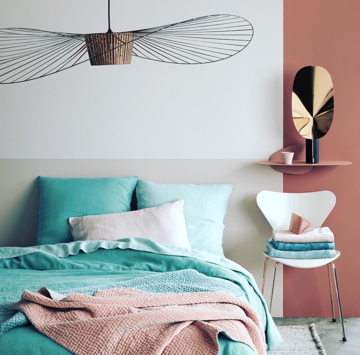 After a satisfying meal with our beloved ones, there's no better place than the comfy bed at home 
-
Limited discount offer in <a href="/aishoppingparis/">Ai Shopping Paris</a> app till the end of 2017 
-
Image <a href="/leBHVmarais/">LE BHV MARAIS</a> 
#styleaslifestyle #nobetterplacethanhome