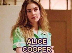 Alf_ninjaTWD's tweet photo. Riverdale (1985) https://t.co/UdehSkY5jB