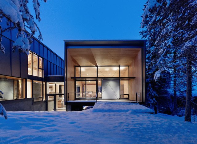BioAEF_Srl's tweet photo. Modern Architecture in the Winter
Beautiful modern wooden house
#modernarchitecture #winter #snow #woodenhouse #residential #winteratmosphere https://t.co/2HgXfypKqE