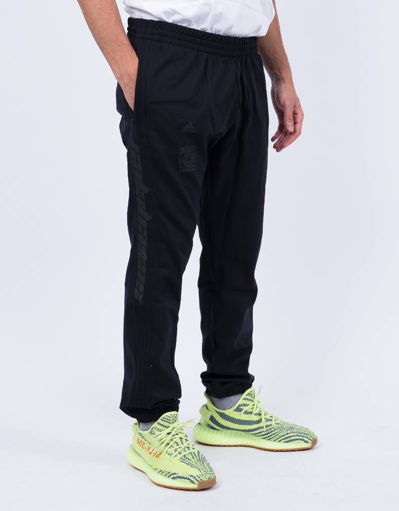 calabasas pants outfit