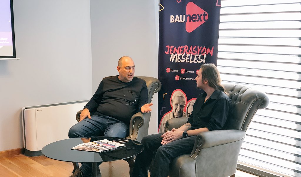 baunext's tweet photo. BauNext’te bugün İletişim Fakültesi Dekanı @Suhers ve @DoraOzsoy ile “Youtube Meselesi”ni tartıştık. #bimeselemizvar https://t.co/NOBTihX5ei