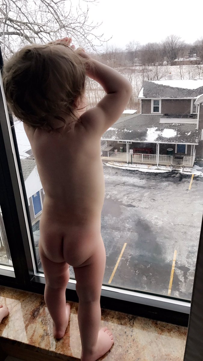 ayekayholden's tweet photo. Cutest butt I ever saw. My girl living her best life 💕 https://t.co/QNbNb63JYt