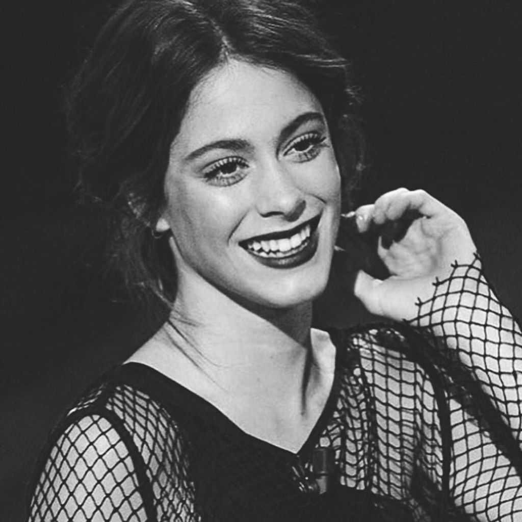 TiniStoessel's tweet photo. 🖤 https://t.co/9kGOabvwA1 https://t.co/X0VXpKbTaX